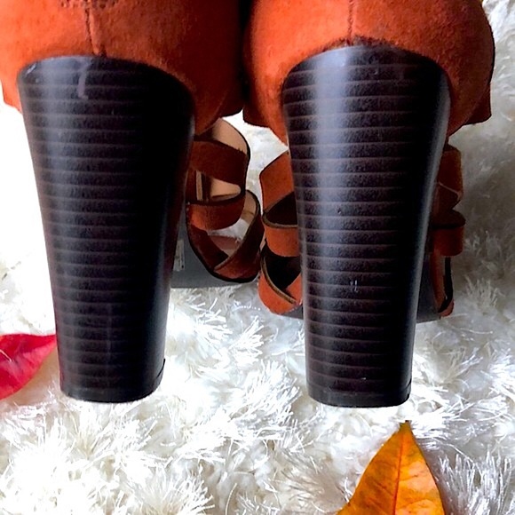 PARKER & SKY 🧡 HEELS - Picture 6 of 10